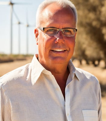 Portrait of John Miller, Realtor/Owner.